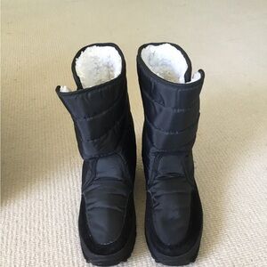 Insulated Black Women's Winter Ankle Boots